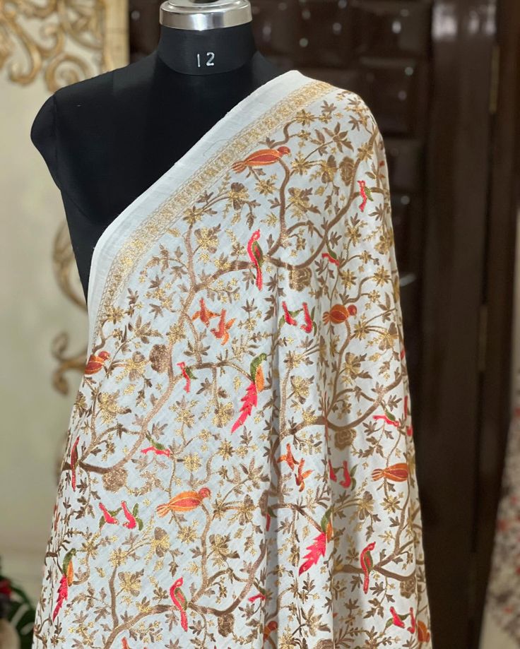Pure Pashmina Kalamkari Shawl featuring traditional Shikarga design, handcrafted in Kashmir with fine pashmina wool and intricate border detailing